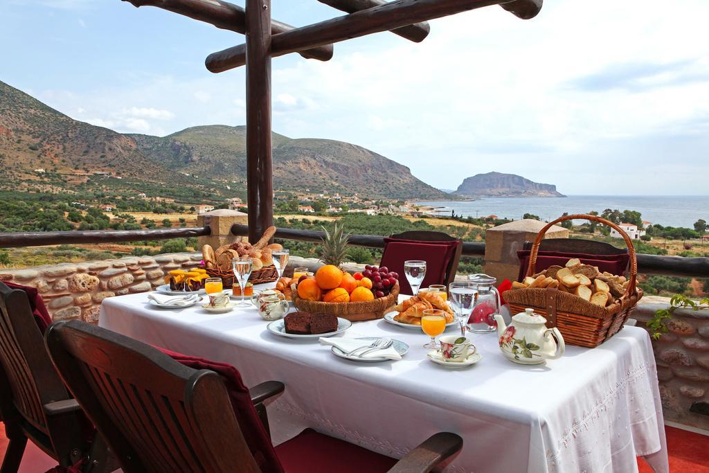 Astrolithos Boutique Hotel Monemvasía Стая снимка